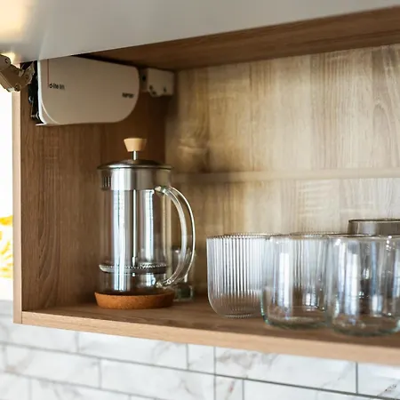 Comfort - 2 Bedroom Apartment *